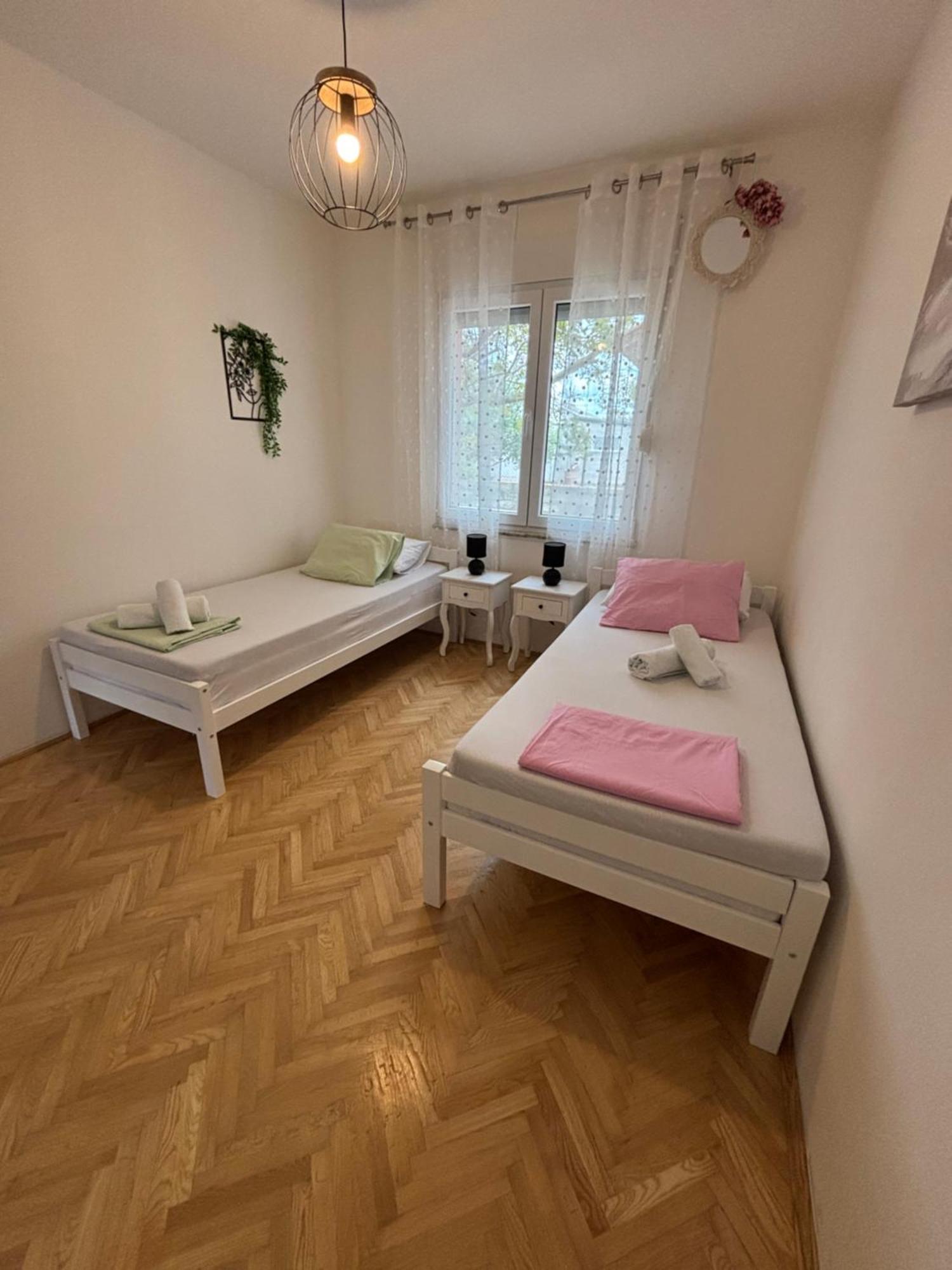 ורסי Guest House With Pool Ante מראה חיצוני תמונה
