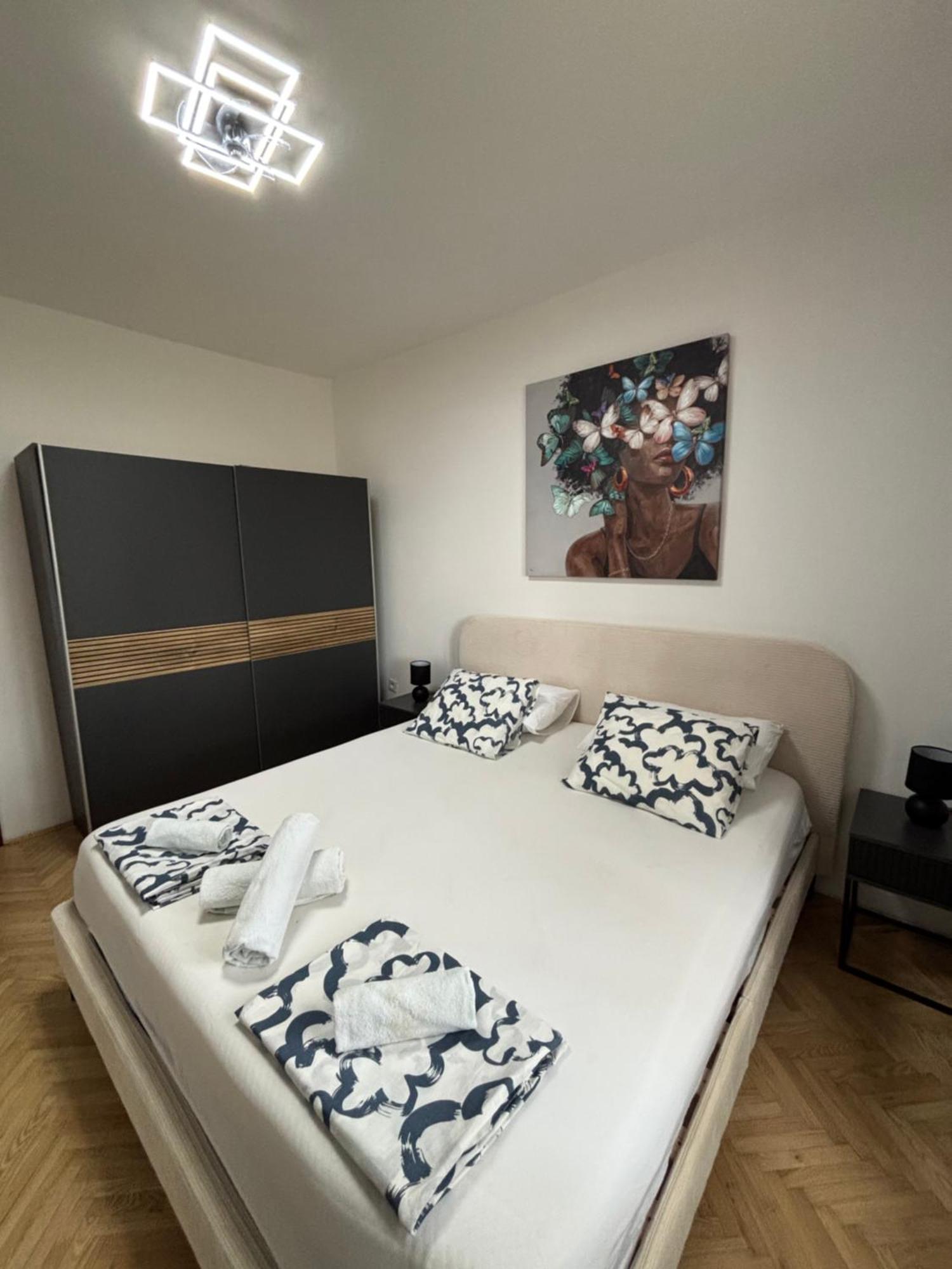 ורסי Guest House With Pool Ante מראה חיצוני תמונה